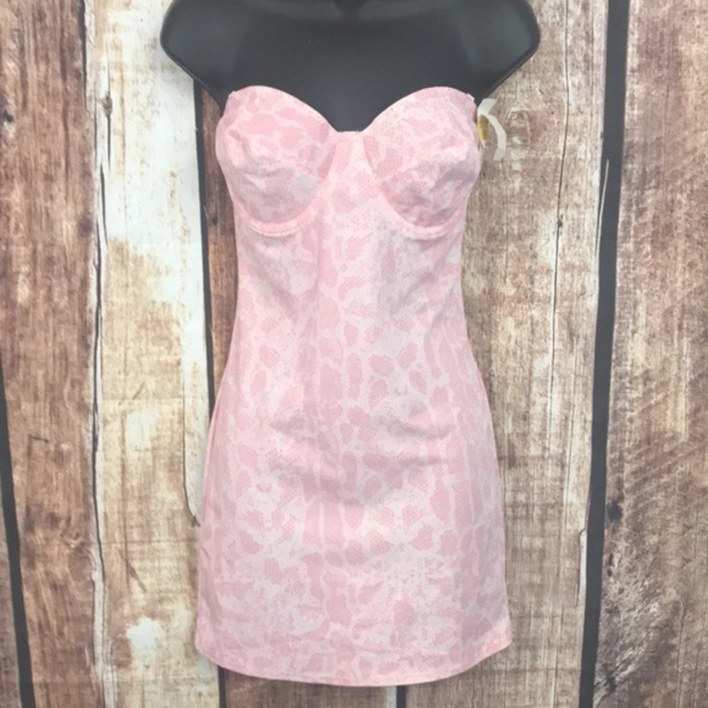 Nancy Ganz Pink Snakeprint Body Slimmer 36C